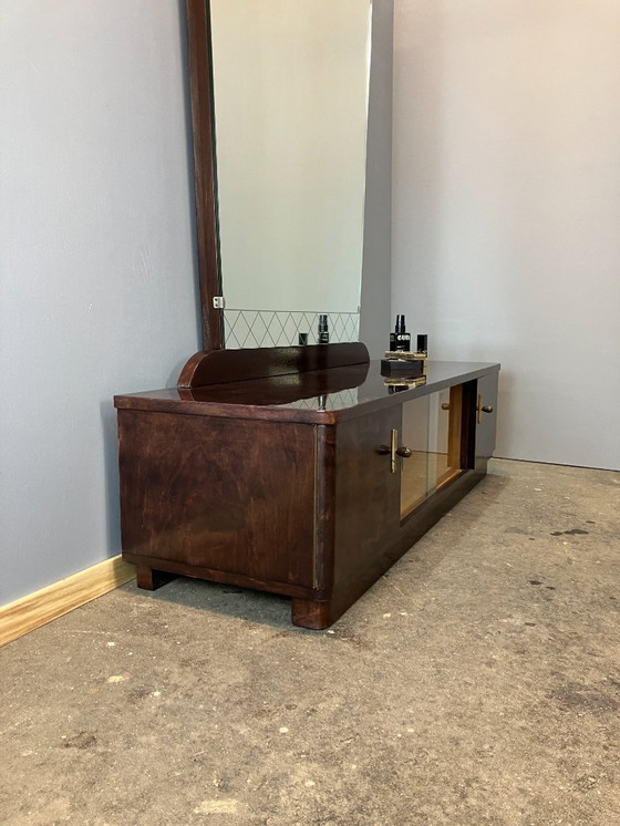 Image 1 of Specchio a figura intera, cassettiera a specchio con anta scorrevole in vetro in betulla fiammata, anni '50, restaurata