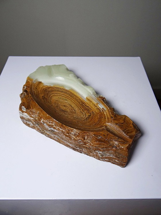 Image 1 of Vintage brutalist carved green onyx ashtray from the 1950s-1970s, Italy