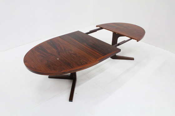 Image 1 of Table de salle à manger ovale extensible vintage danoise en palissandre, années 1960
