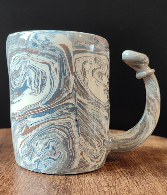 Image 1 of Handcrafted ceramic mug with marbled decoration, one of a kind.