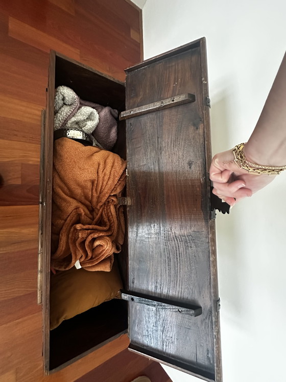 Image 1 of Vintage dekenkist metaal beslag