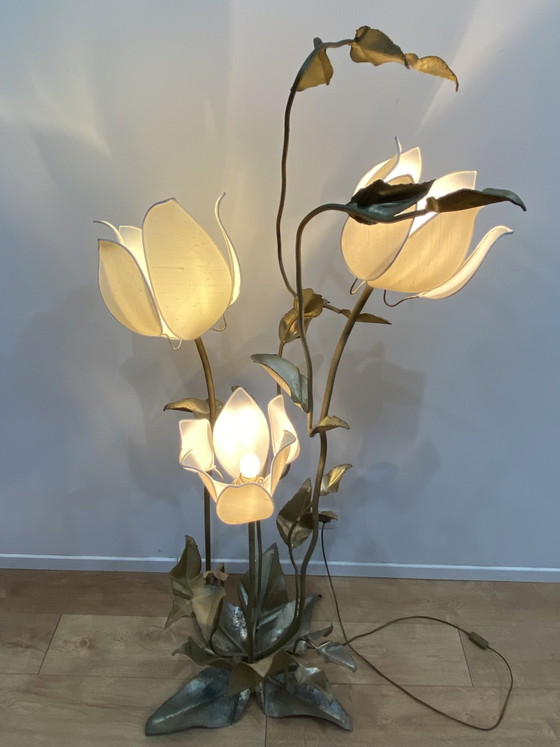 Lampadaire Fleurs De Lotus – Metal (photo 3 of 13)