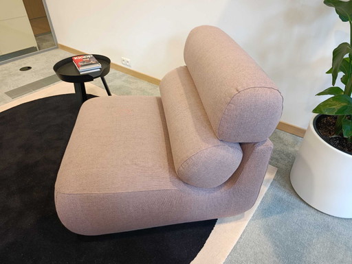 Poltrona Tylko in lana rosa cipria.