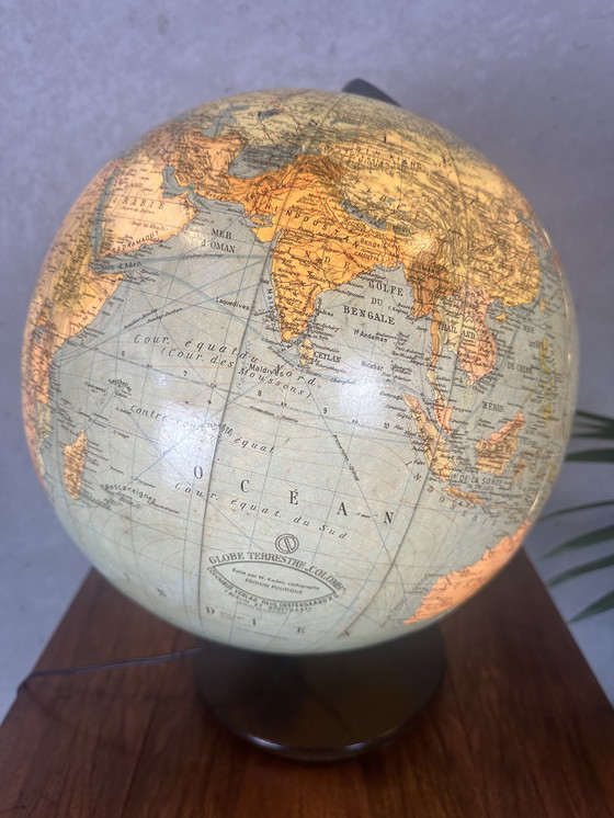Image 1 of Vintage wereldbol ‘Colomb’ / verlichting - glas
