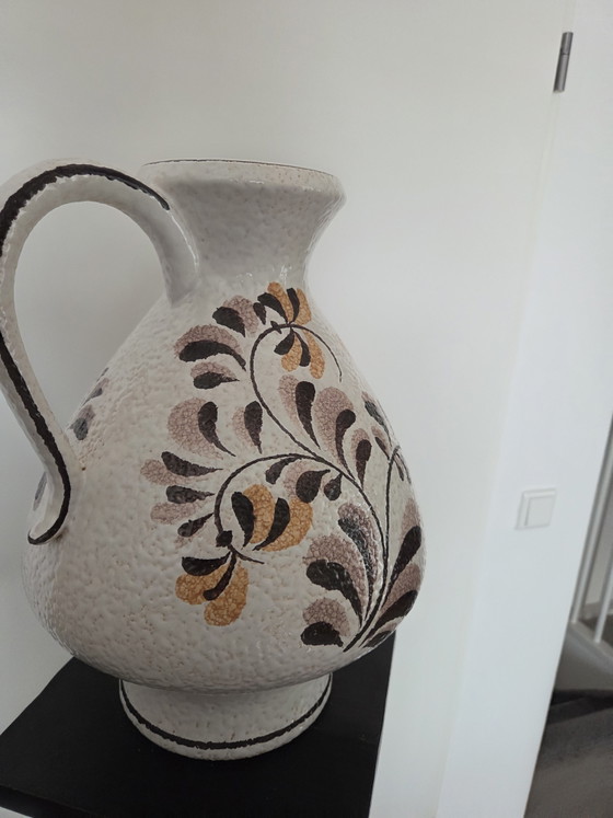 Image 1 of Beautiful vintage vase