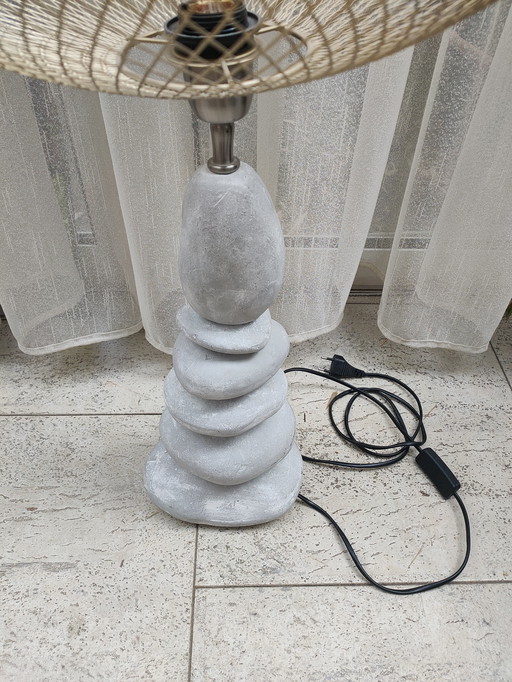 Lampada a lava. Stile accademia Rietveld.