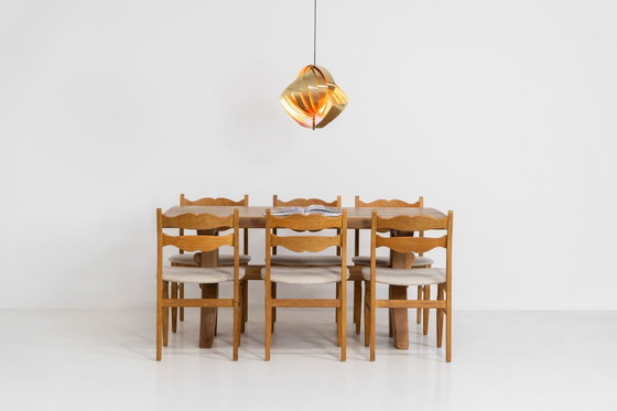 Image 1 of Brutalistische eettafel van De Puydt (België, jaren 70).