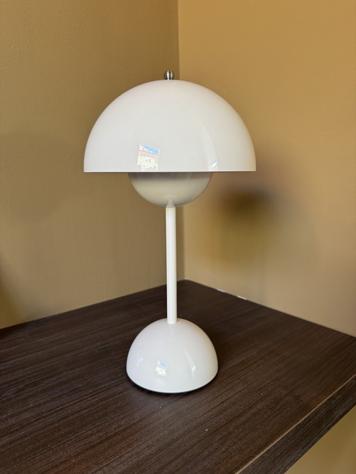 &Tradition flowerpot tafellamp