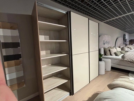 Image 1 of Armario de puertas correderas Wiemann Phoenix