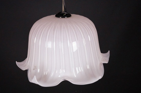 Image 1 of Grande lampadario vintage a forma di fiore in vetro di Murano rosa, Italia, anni '80.