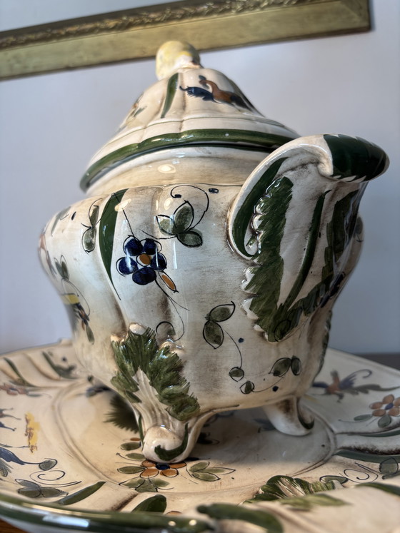 Image 1 of Soupière Capodimonte Faïance estilo Renacimiento 