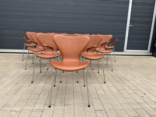 10 sedie Butterfly serie 7 con braccioli, di Arne Jacobsen, NUOVE!!