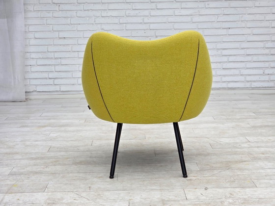 Image 1 of Jaren 60, een icoon in het socialistisch realisme van Roman Modzelewski, model RM58.