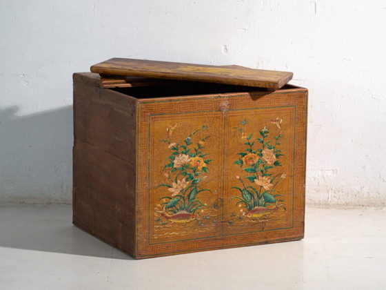 Baúl antiguo pintado en madera de pino – China, circa 1900 – Armarios de almacenamiento (photo 7 of 40)
