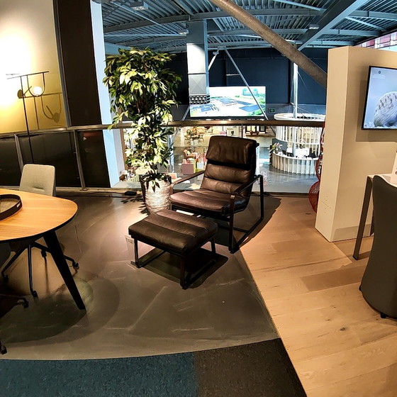 Image 1 of Leolux Indra Plus Sessel mit Ottomane