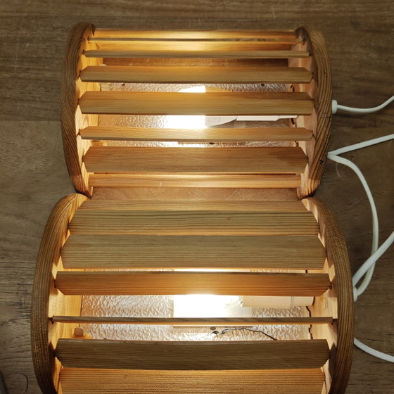 Image 1 of Lampade da parete vintage IKEA in legno – Set da 2 | Design a doghe regolabili