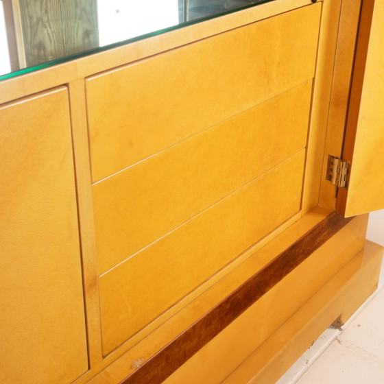 Giorgio Tura & Nucci Valsecchi Mod. 2047 Mueble Bar de Pergamino de Piel de Cabra para Tura – Leather, Glass (photo 7 of 21)