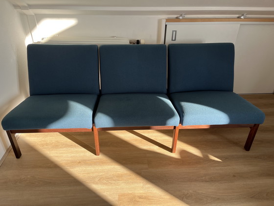 Image 1 of Pastoe de tres plazas YNGVE EKSTROM