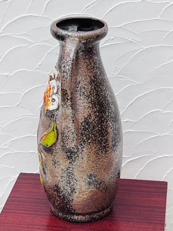 Image 1 of Grande vaso vintage della Germania Ovest, manici, decorazione floreale in rilievo