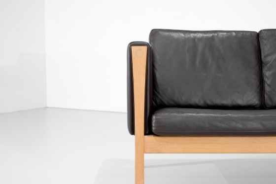Image 1 of Sofa CH163 van Hans J. Wegner voor Carl Hansen & Son, Denemarken 1965
