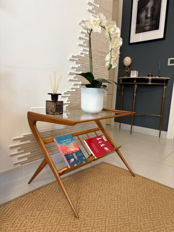 Image 1 of Vintage nachtkastjes franse dienbladen mid century antiek luxe handgemaakte decoratie barocco art deco Italië design Ico Parisi 