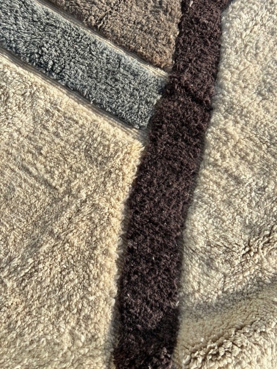 Image 1 of Moroccan Modern Rug 200x300 cm – Handmade Wool Berber Rug – White Textured Geometric Design