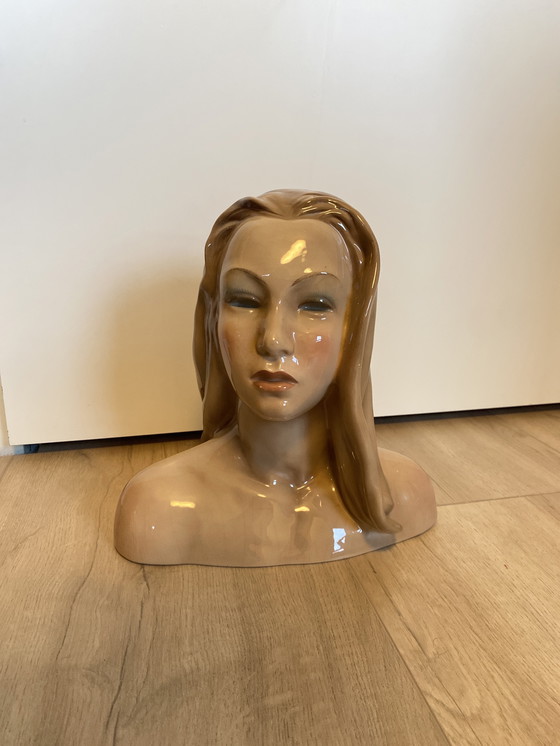 Image 1 of Le Bertetti Torino Italia Busto de Mujer en Cerámica “Giovanetta”