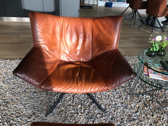 Poltrona Label Gustaf in pelle di yak marrone con pouf. – Poltrone, Metallo (photo 3 of 5)