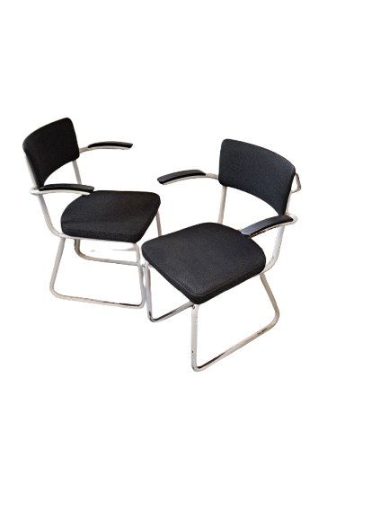 2x Ahrend De Cirkel chairs