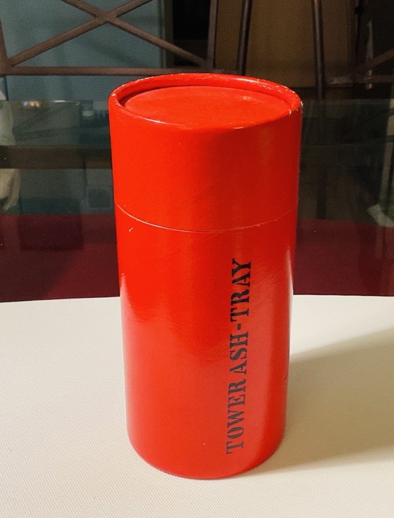 Image 1 of Cendriers empilables „Tower Ash-Tray“, entworfen von Isamu Kenmochi im Jahr 1970. Design-Embleme