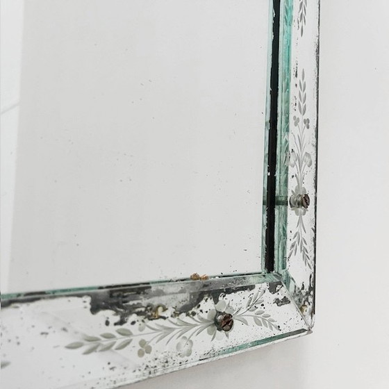 Image 1 of Espejo de mesa veneciano antiguo con vidrio grabado y flores, década de 1900