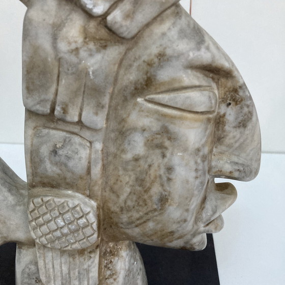 Image 1 of Sculpted stone head in pre-Columbian style, 20th century work