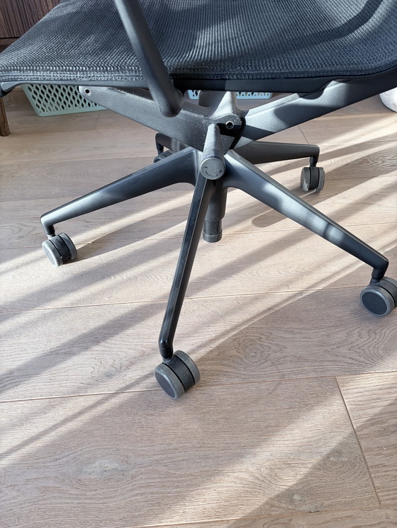 Image 1 of Chaise Vitra Physix Noire