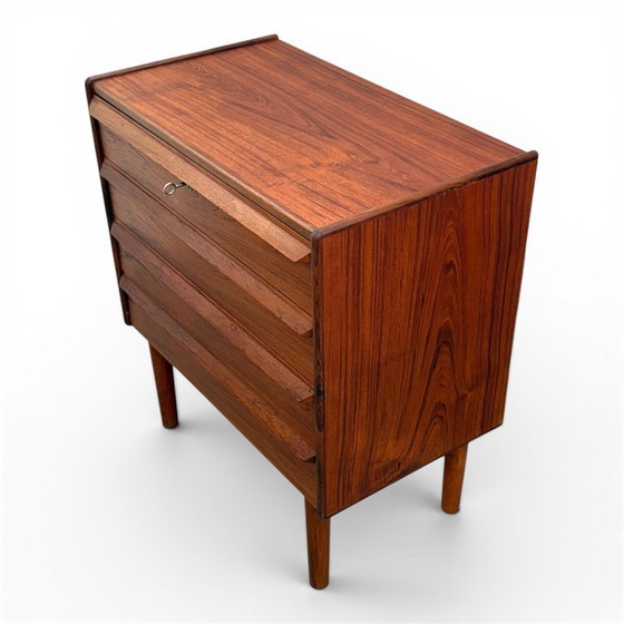 Image 1 of Vintage teakfineer 4 ladekast uit Zweden