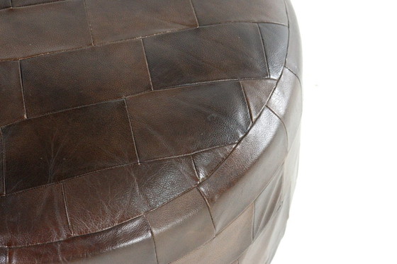 Image 1 of Puf de cuero
