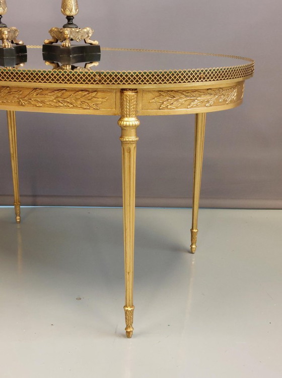 Image 1 of table basse ovale vintage