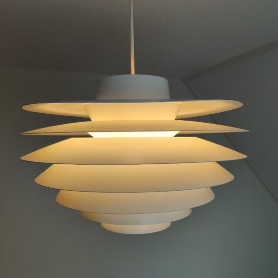 Image 1 of great white pendant lamp by Sven Middelboe Verona 485