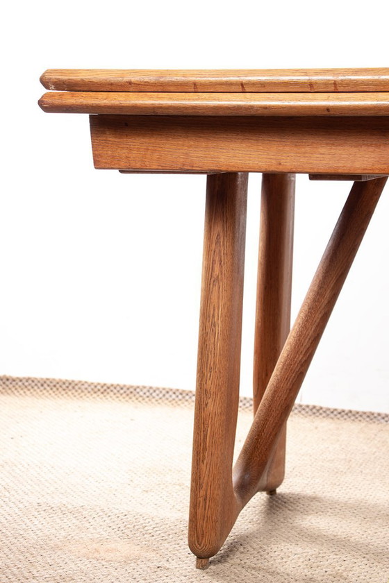 Image 1 of Très grande table de repas extensible, 320 cm, en chêne par Guillerme et Chambron pour Votre Maison 1960.