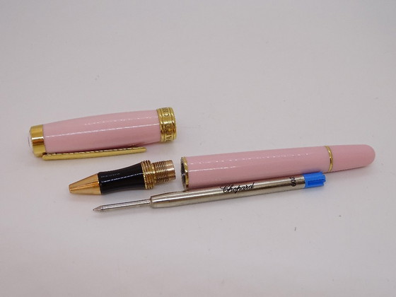 Image 1 of Chopard Special Edition “Happy fish” ballpoint pen, pink resin, gold plated and diamonds, 21st century – Switzerland