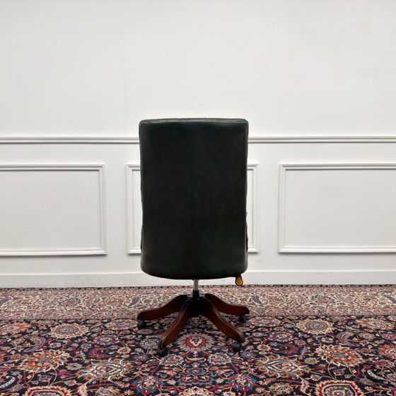 Grande Sedia da Ufficio Chesterfield Classica Inglese Verde – Sedie da ufficio, Pelle, Legno (photo 4 of 7)