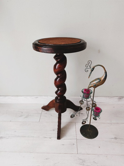 Mesita auxiliar antigua de madera maciza con patas torneadas. – bijzettafels, Wood