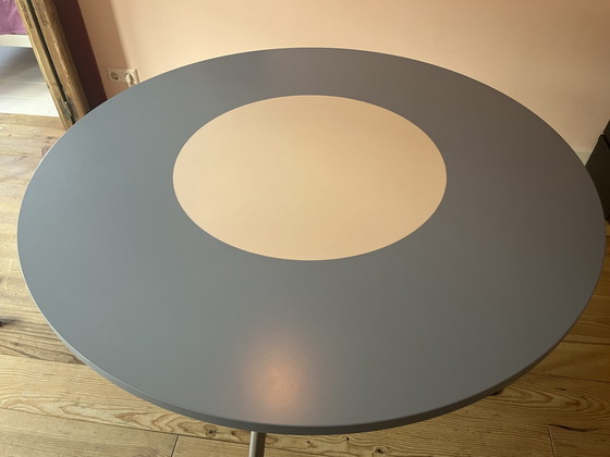 Image 1 of Vitra-Tabelle