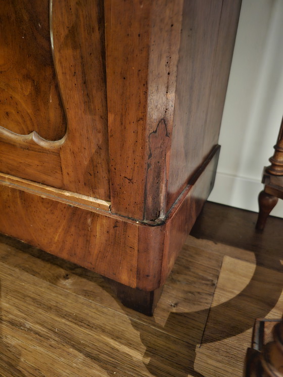 Image 1 of Antiguo armario holandés para ropa blanca con cajones, circa 1800 (transición a Biedermeier), muy buen estado.