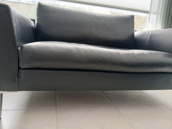 Image 1 of Canapé deux places Heelz de Design on Stock en cuir basque noir chic