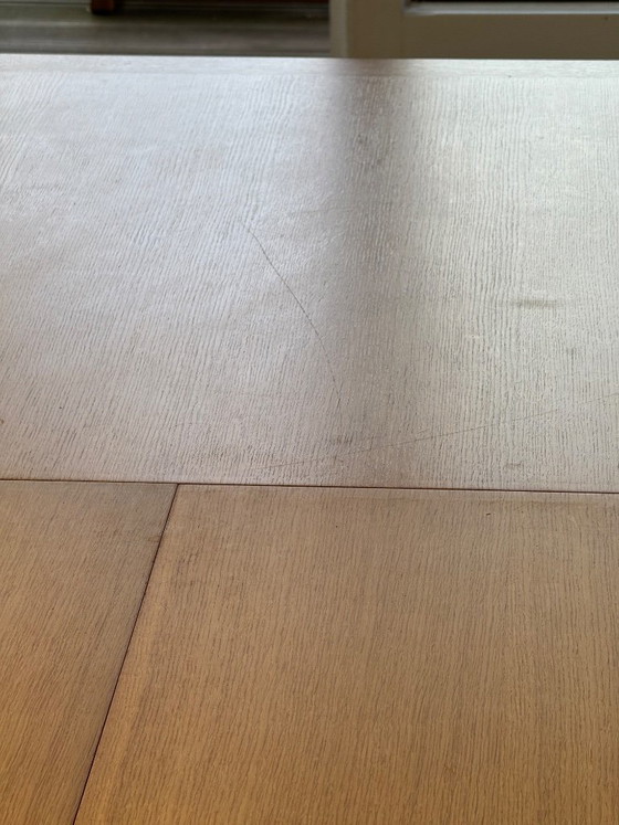 Tavolo da pranzo allungabile in legno con sei sedie, Van Den Berghe, Tavoli da pranzo, Tessile, Marrone (foto 8 di 14)