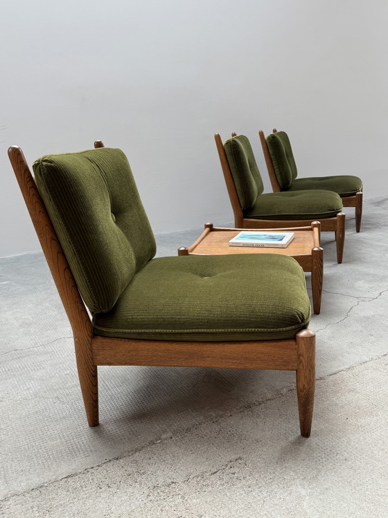Image 1 of Lot de 2 fauteuils Wilhelm Knoll accoudoirs chêne bois massif velours vert, Allemagne années 1960