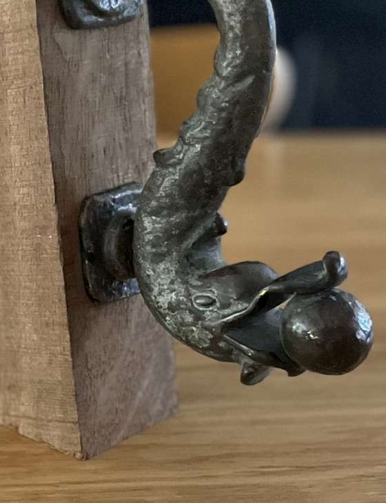 Image 1 of Heurtoir de porte ancien en bronze