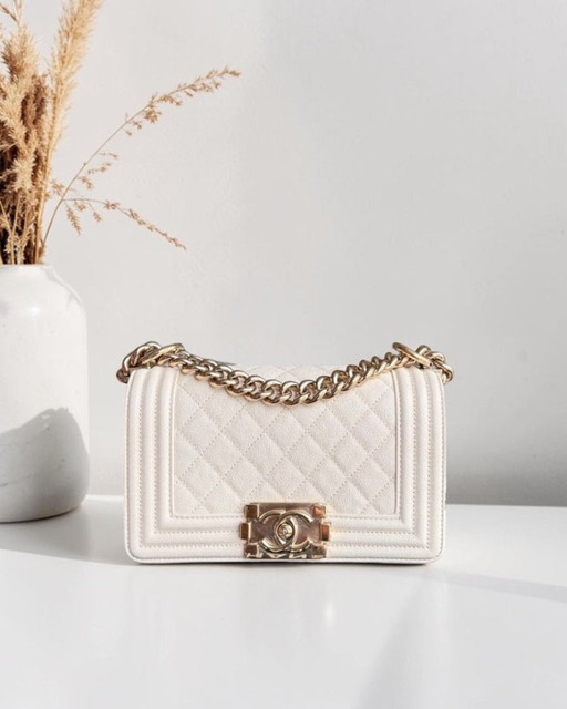 Chanel Boy Small - Pelle trapuntata color crema/bianco caviale con finiture dorate 27