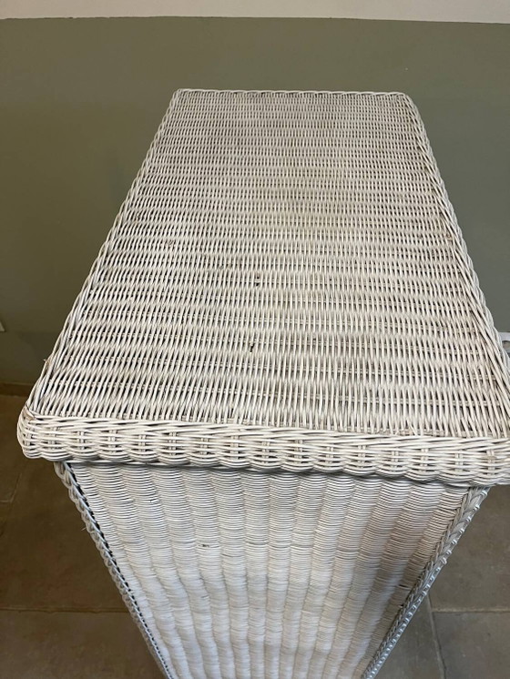 Weiße Korbmöbel – Vitrine, Wicker, Rattan, Vintage (photo 8 of 21)
