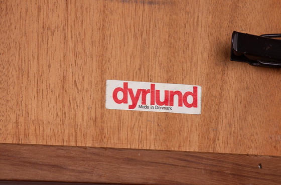 Image 1 of Zeer grote Deense teakhouten eettafel, ovaal en uitschuifbaar, met centrale voet, model HM 55, John Mortensen Dyrlund.